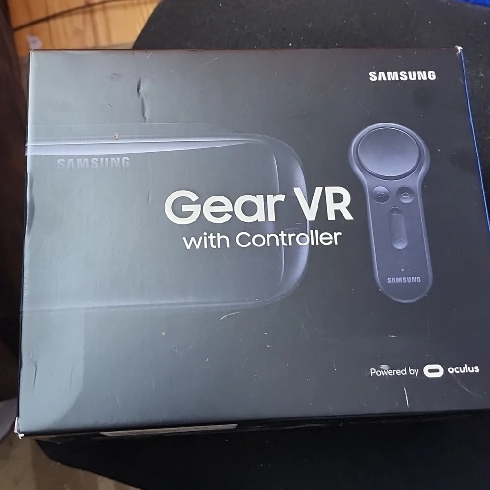 Samsung gear VR with controller